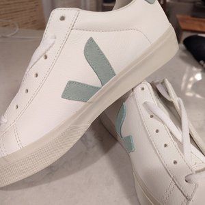 Veja Campo ChromeFree Low Top Sneaker